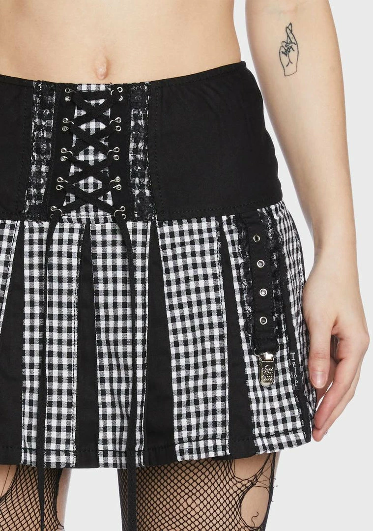Tripp NYC Bottoms Black And White Pleated Garter Skirt 4 Tripp NYC Bottoms Black And White Pleated Garter Skirt